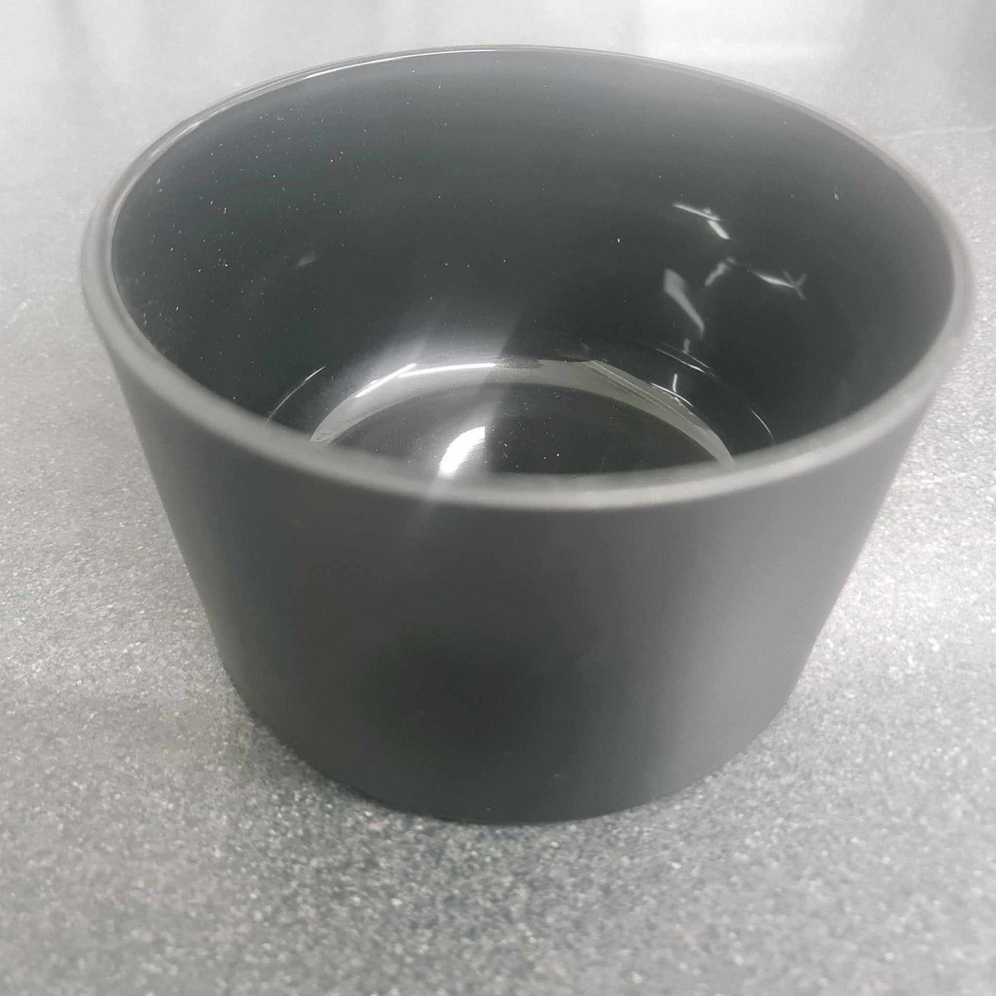 3 Wick Bowls black candle bowl for customizable luxury home decor and effective fragrance delivery.